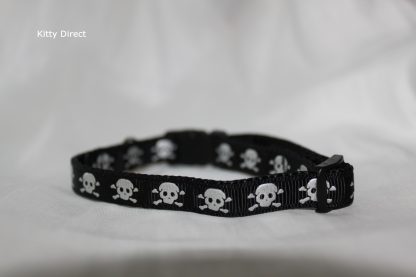 Skull and Crossbones Cat Kitten Safety Collar_Black2