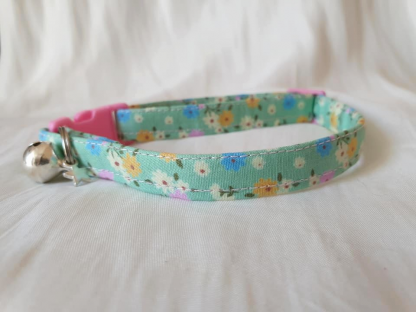 Green Floral Cotton Cat Kitten Safety Collar 3